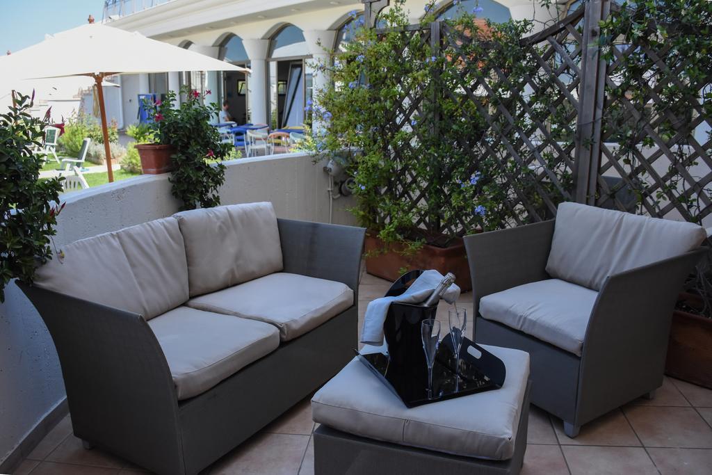 Hotel D'Altavilla Canosa di Puglia Eksteriør billede